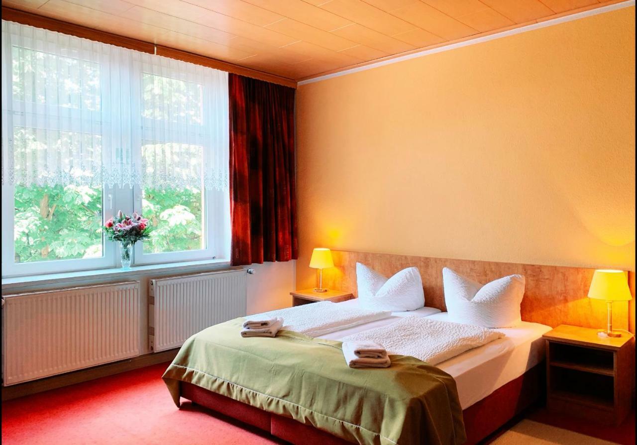 Traditionsgasthaus Goldener Loewe Riesa Restaurant & Pension Экстерьер фото